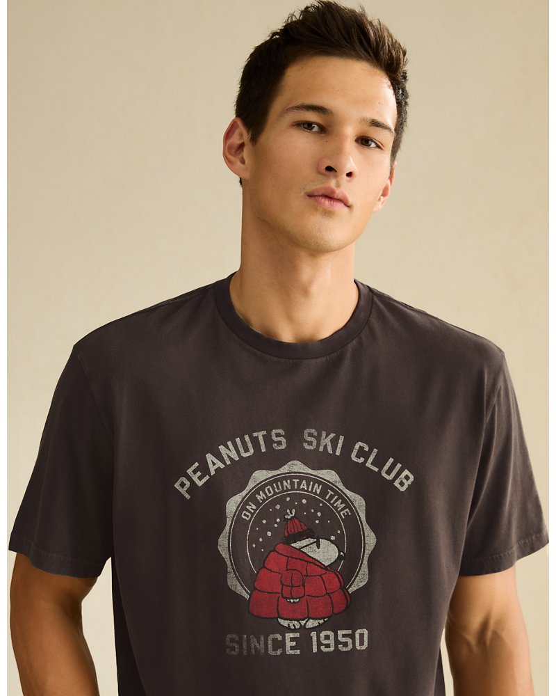AE Standard Fit Snoopy Graphic T-Shirt