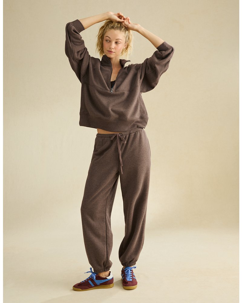 AE Everyday Luxe Low-Rise Baggy Jogger